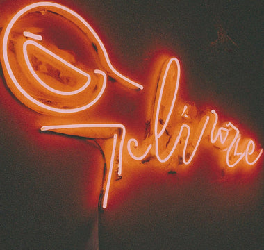 The Timeless Appeal of Vintage Neon Signs: A Complete Guide